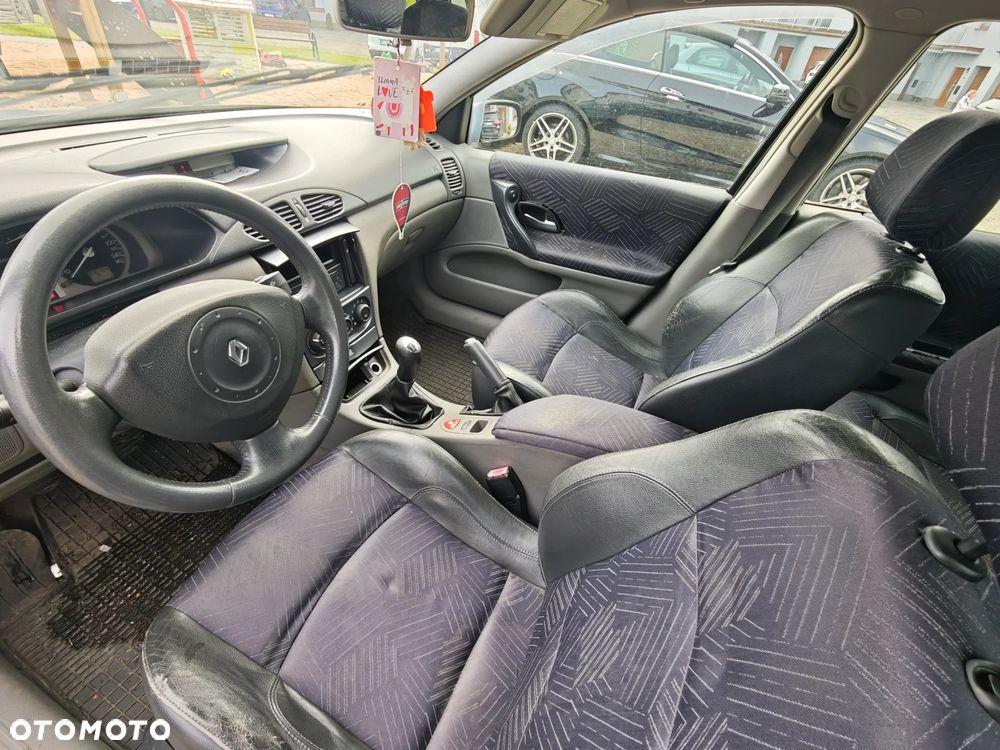 Renault Laguna 1.8 Alize - 9