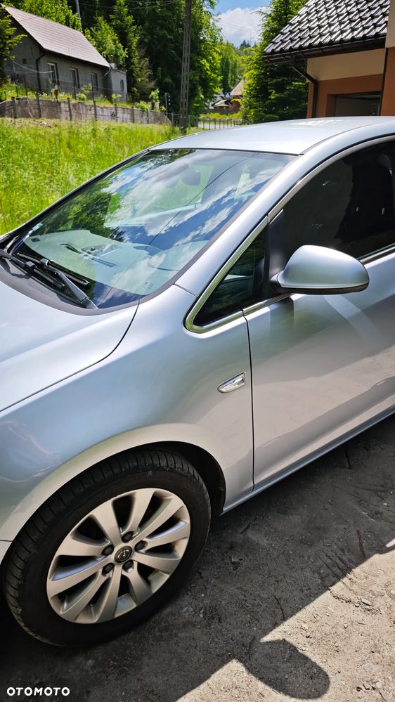Opel Astra 1.6 CDTI Cosmo - 22