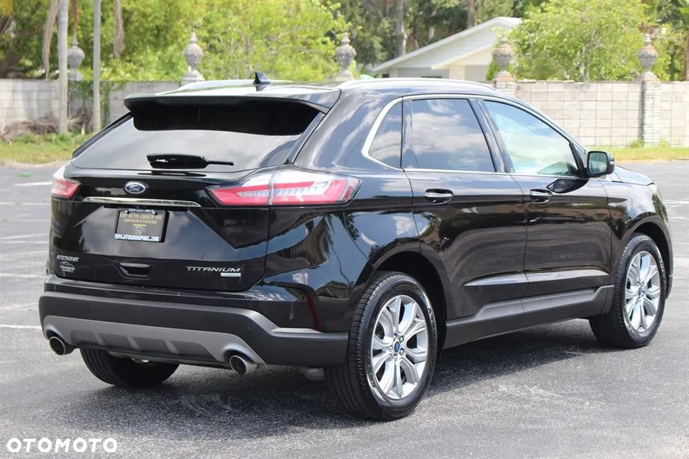 Ford Edge - 10