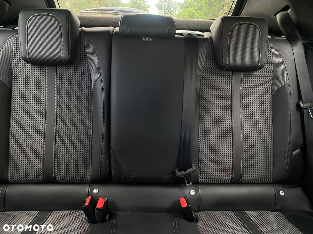 Peugeot 2008 - 15