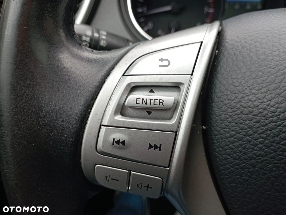 Nissan Qashqai 1.2 DIG-T N-Connecta Xtronic EU6 - 16