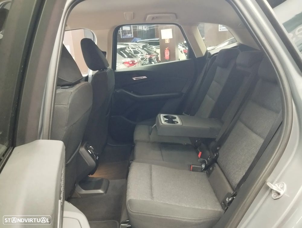 BMW 218 Active Tourer i Auto - 16