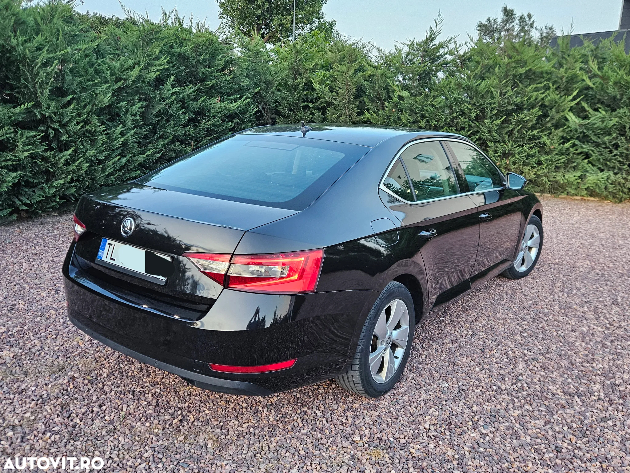 Skoda Superb 2.0 TDI Style - 3