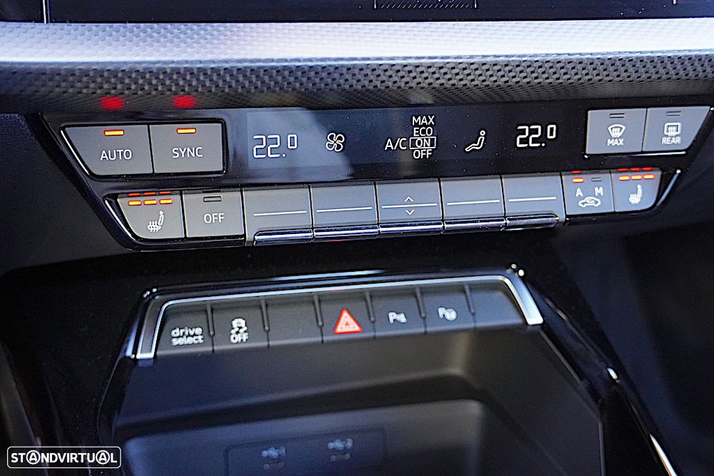 Audi RS3 Limousine 2.5 TFSI quattro S tronic - 52