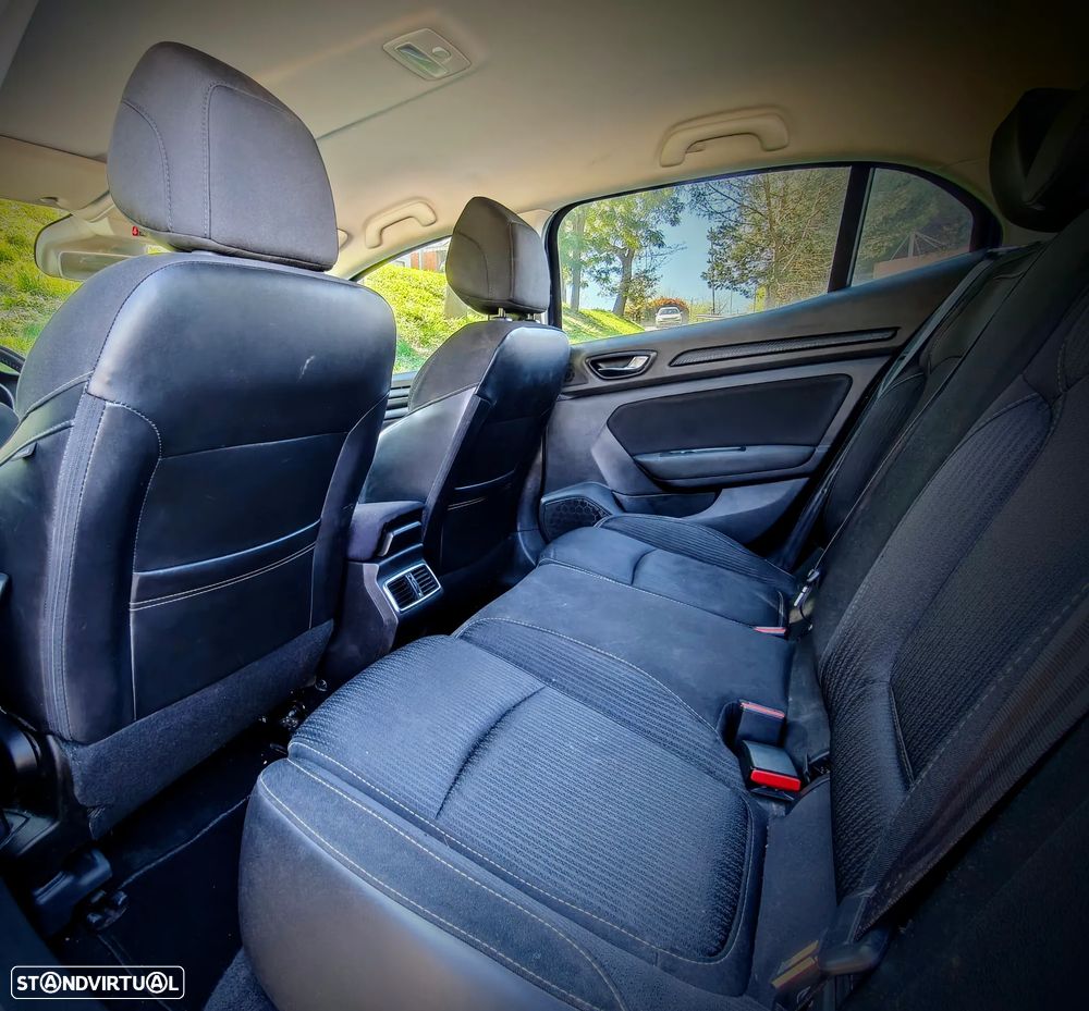 Renault Mégane 1.5 Blue dCi GT Line EDC - 10