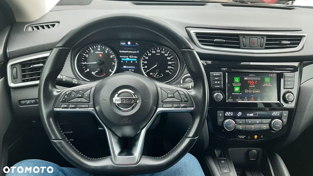 Nissan Qashqai 1.3 DIG-T TEKNA - 10