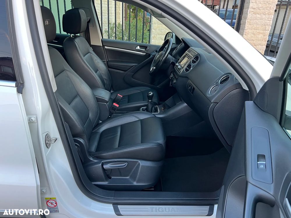 Volkswagen Tiguan 2.0 TDI DPF 4Motion BlueMotion Technology Lounge Track & Style - 7
