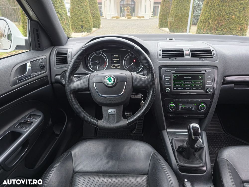 Skoda Octavia 2.0 TDI RS - 29