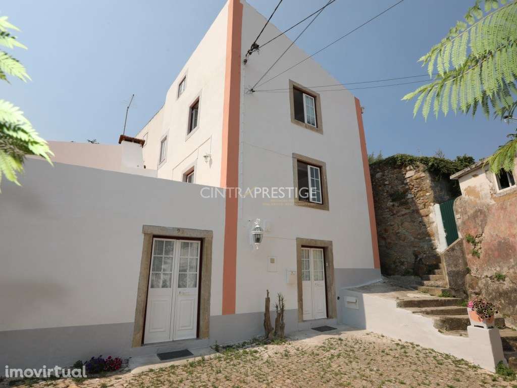 Casa de charme com 4 quartos, localizada no centro de Colares . - Grande imagem: 4/59