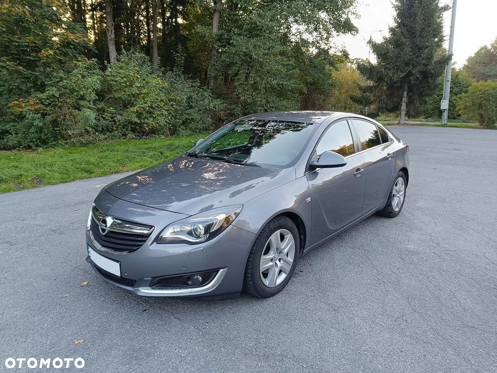 Opel Insignia - 1