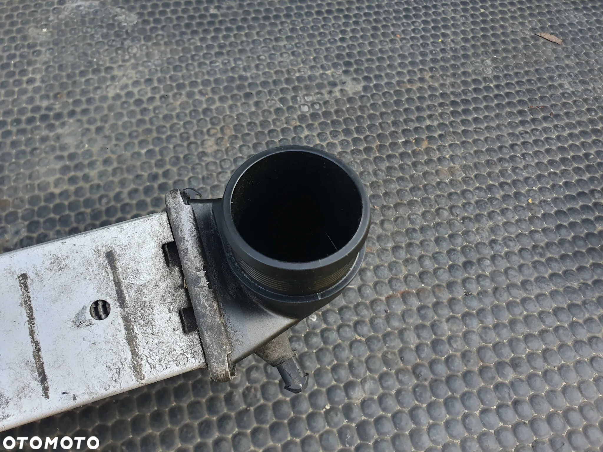 Intercooler 8E0145805AA Chłodnica Powietrza Lewy Lewa 2.0 TDI AUDI A4 B7 - 11
