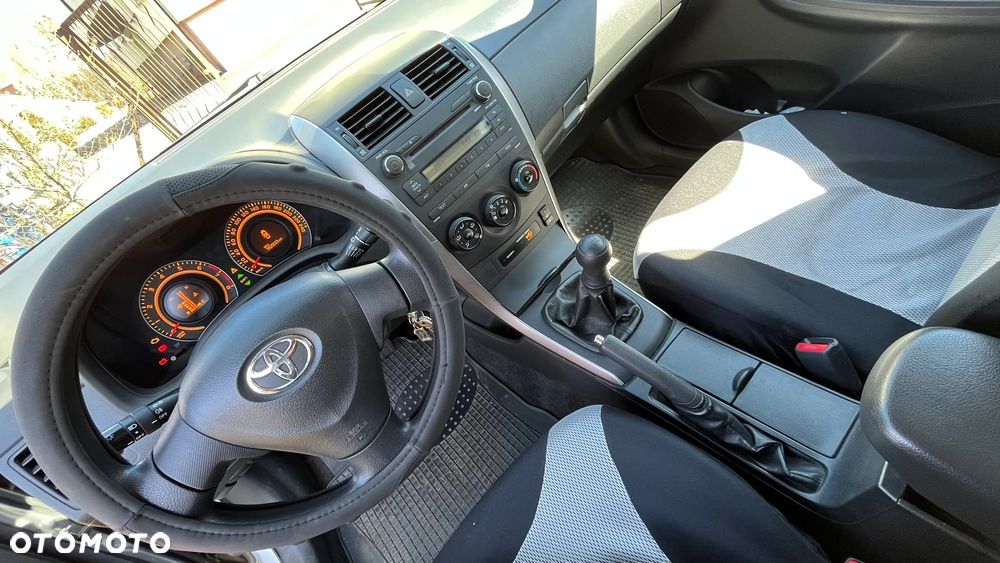 Toyota Corolla 1.4 VVT-i Terra Polaris - 7