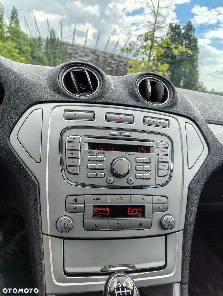 Ford Mondeo 2.2 TDCi Trend - 16
