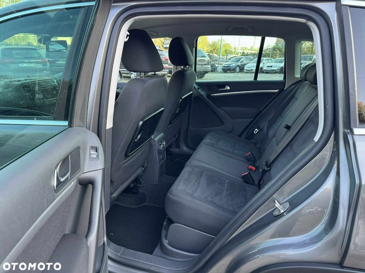Volkswagen Tiguan - 19
