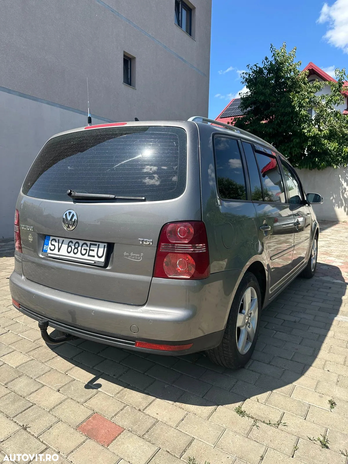 Volkswagen Touran - 6