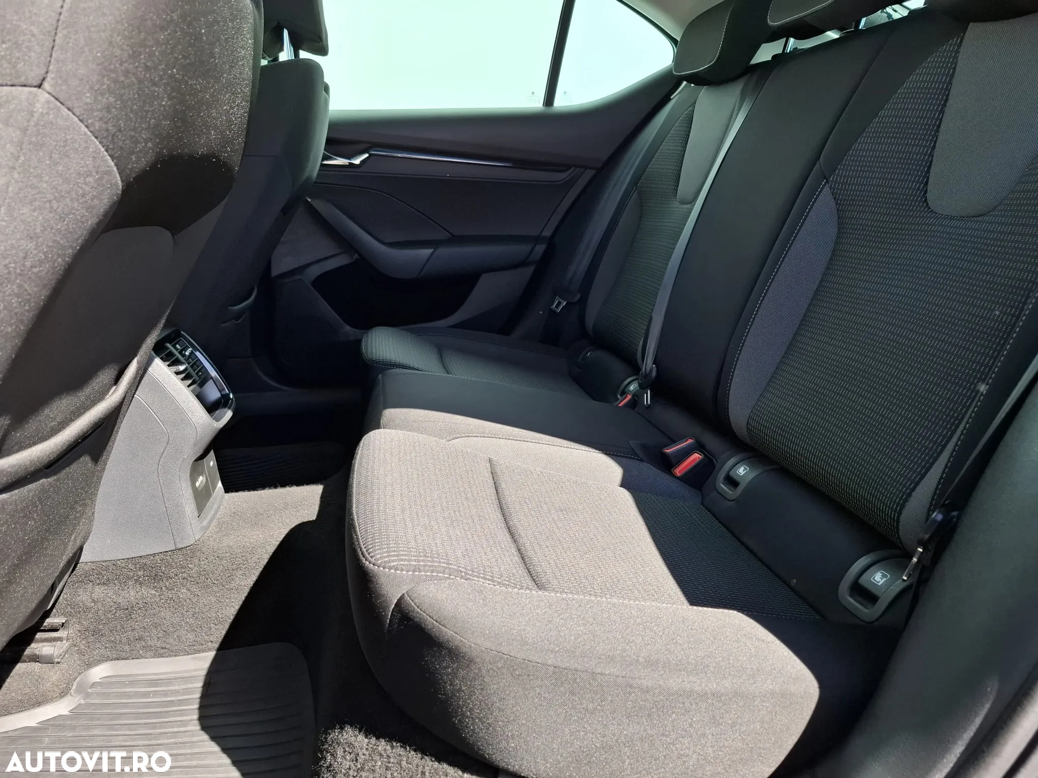 Skoda Octavia 2.0 TDI Ambition - 11