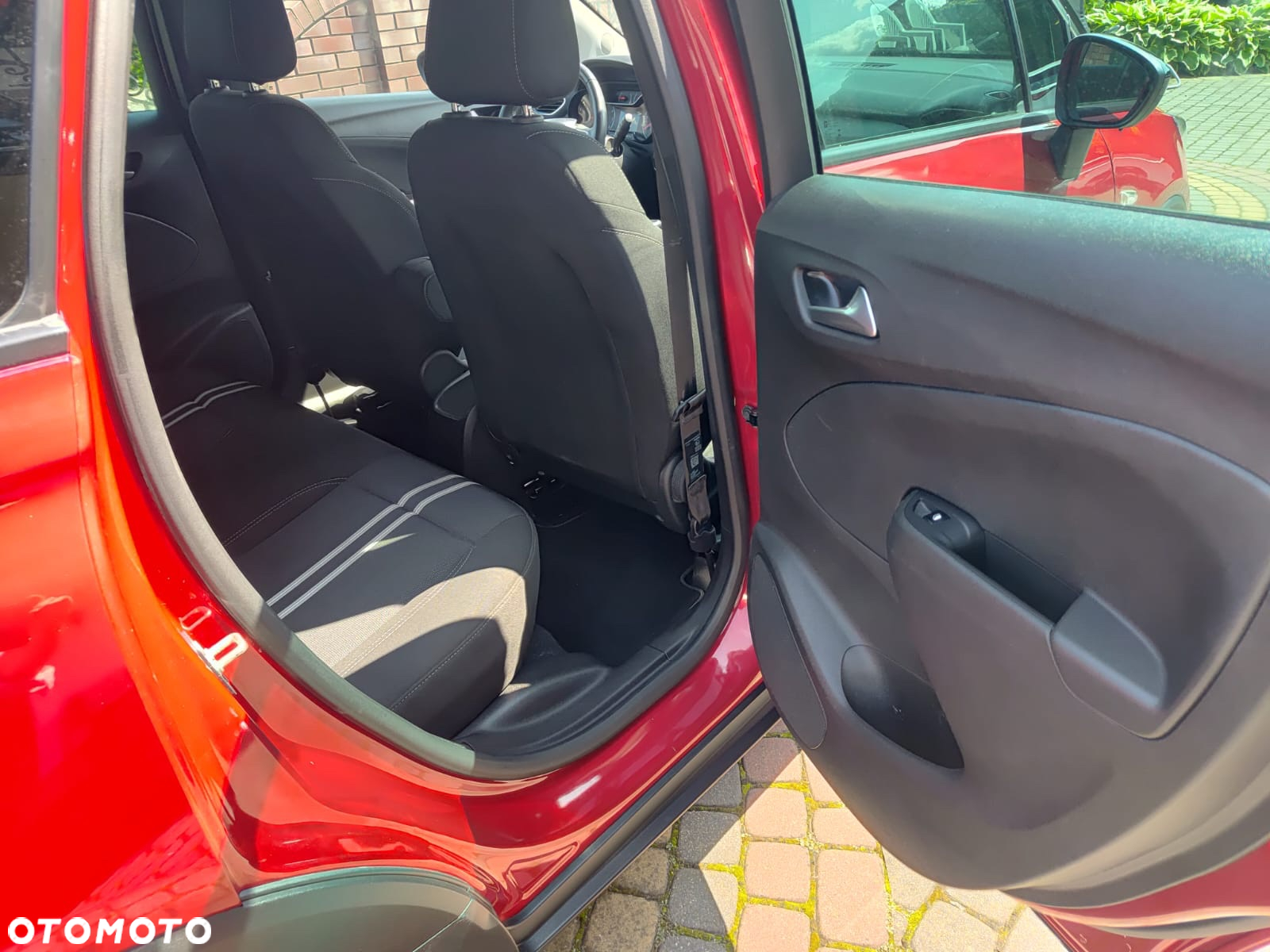 Opel Crossland X - 9
