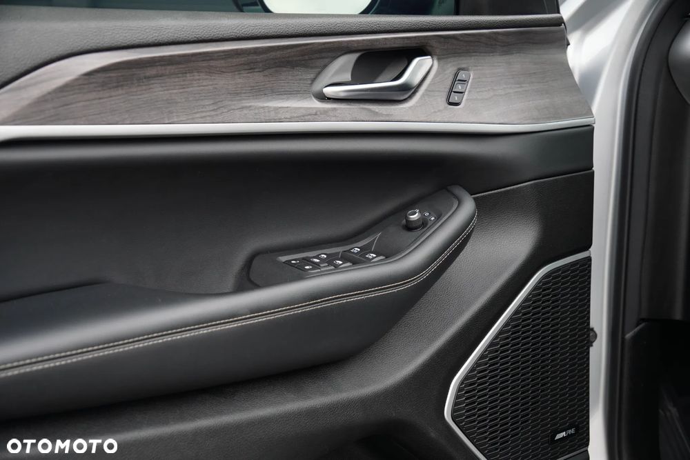 Jeep Grand Cherokee - 27