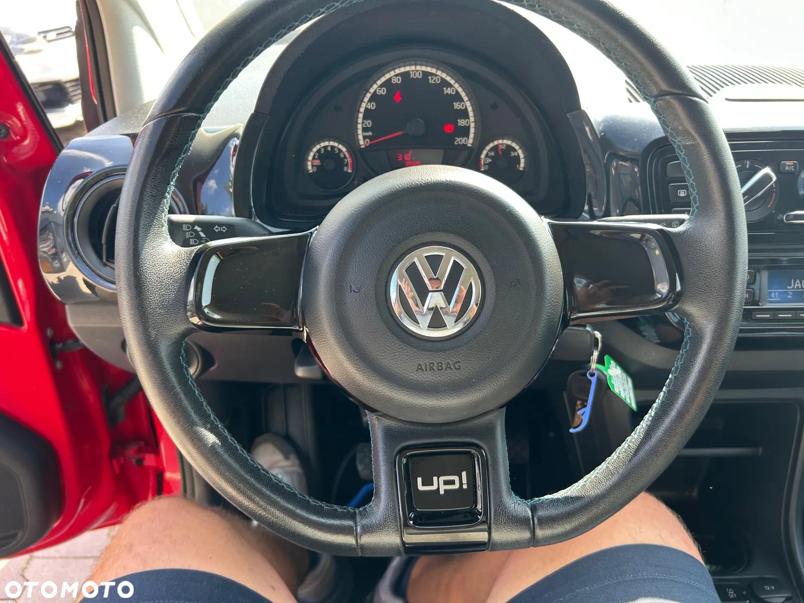 Volkswagen up! (BlueMotion Technology) take - 25