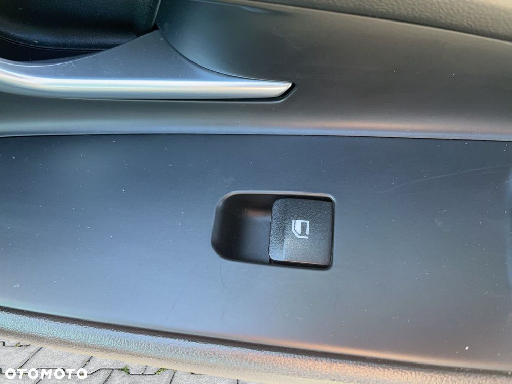 Hyundai Elantra 1.6 Smart CVT - 20