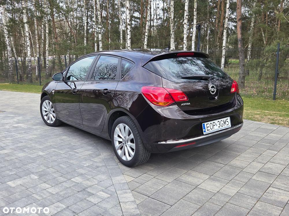 Opel Astra 1.6 Edition 150 - 14