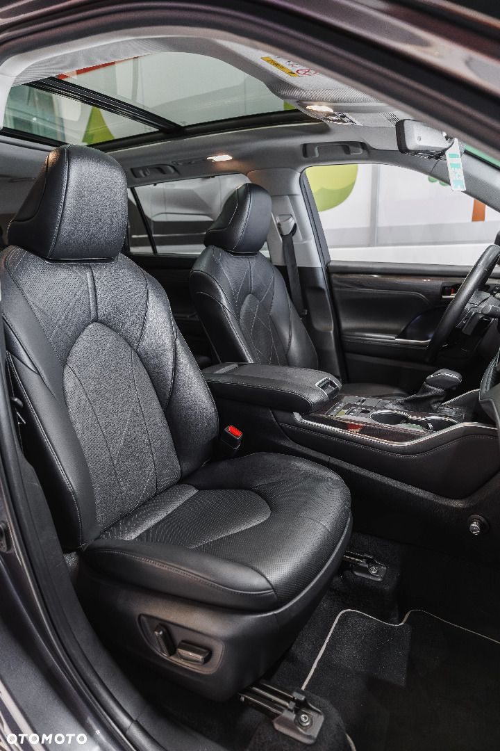 Toyota Highlander - 13