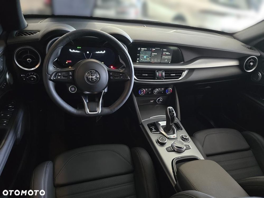 Alfa Romeo Stelvio 2.0 Turbo Veloce Q4 - 11