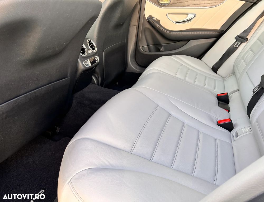 Mercedes-Benz C 250 d 4MATIC Aut. - 4