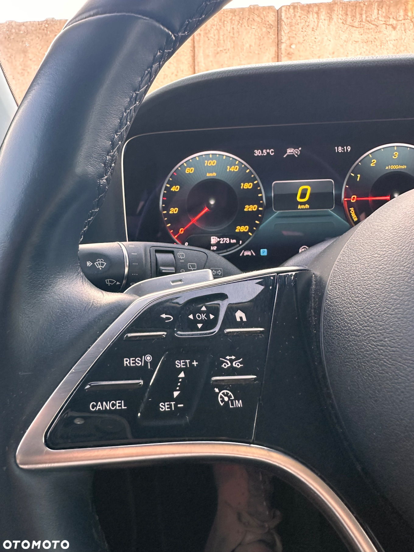 Mercedes-Benz Klasa E 300 de T 9G-TRONIC Avantgarde - 23
