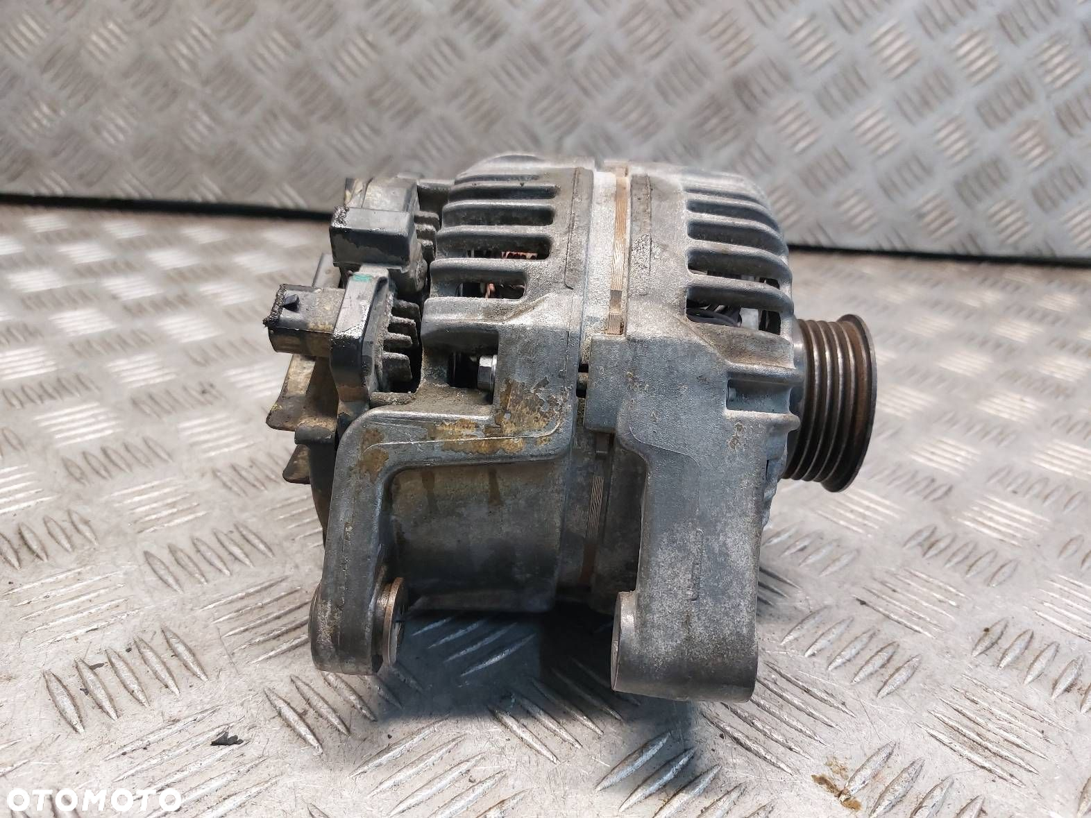 ALTERNATOR OPEL CORSA D 1.2  0124325171 - 2