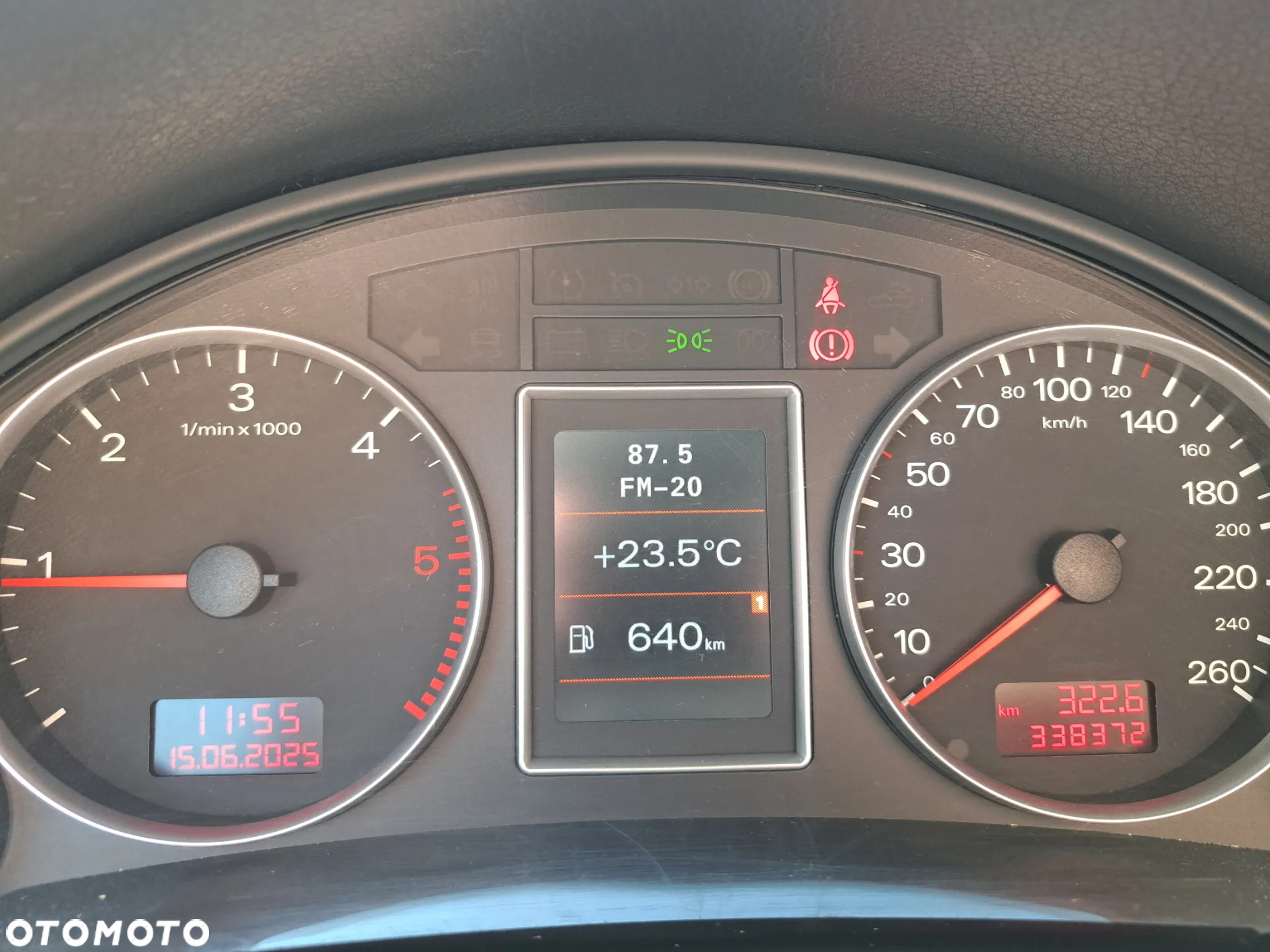 Audi A4 Avant 2.0 TDI DPF - 10