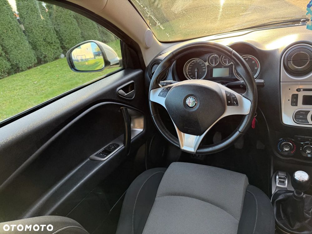 Alfa Romeo Mito - 12