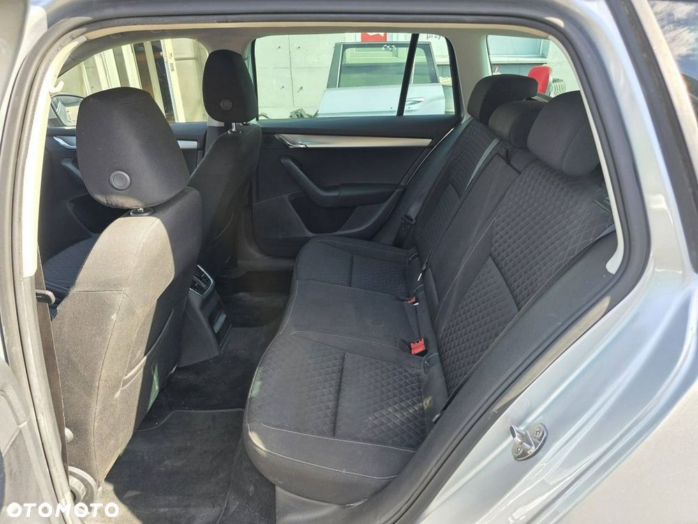 Skoda Octavia 1.4 TSI Ambition - 35