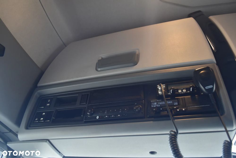 Renault T 520 - 19