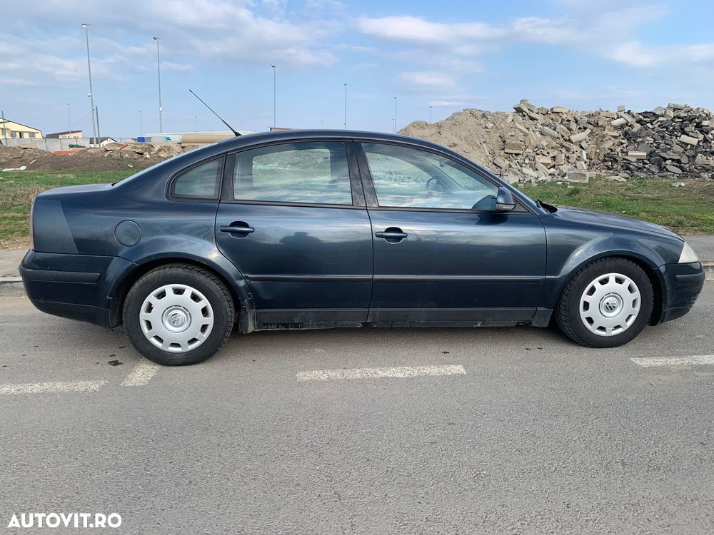 Volkswagen Passat 1.9TDI Basis - 2