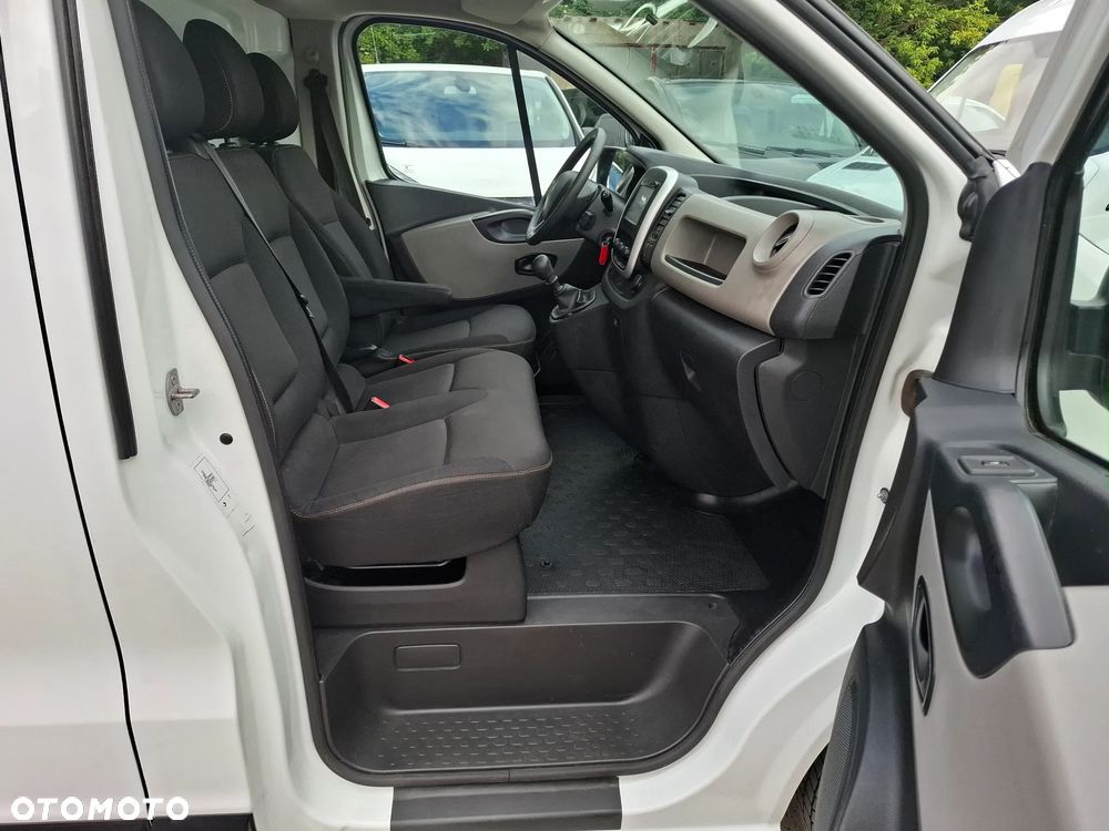 Renault Trafic Klima 3osobowy POJEDYNCZE TURBO Faktura VAT 23% - 18