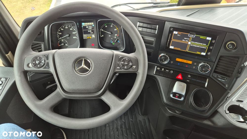 Mercedes-Benz MERCEDES-BENZ///ACTROS///BIG SPACE///1851///2020///JEDYNE 220  TYŚ KM///STANDARD///DUŻE  ZBIORNIKI///EURO6///STAN JAK NOWY - 26