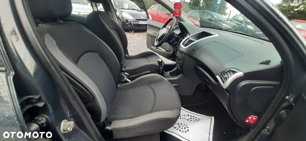 Peugeot 206 plus - 30