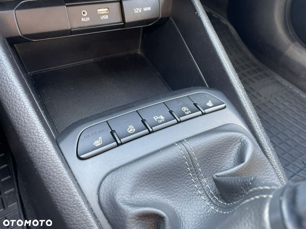 Kia Stonic - 22