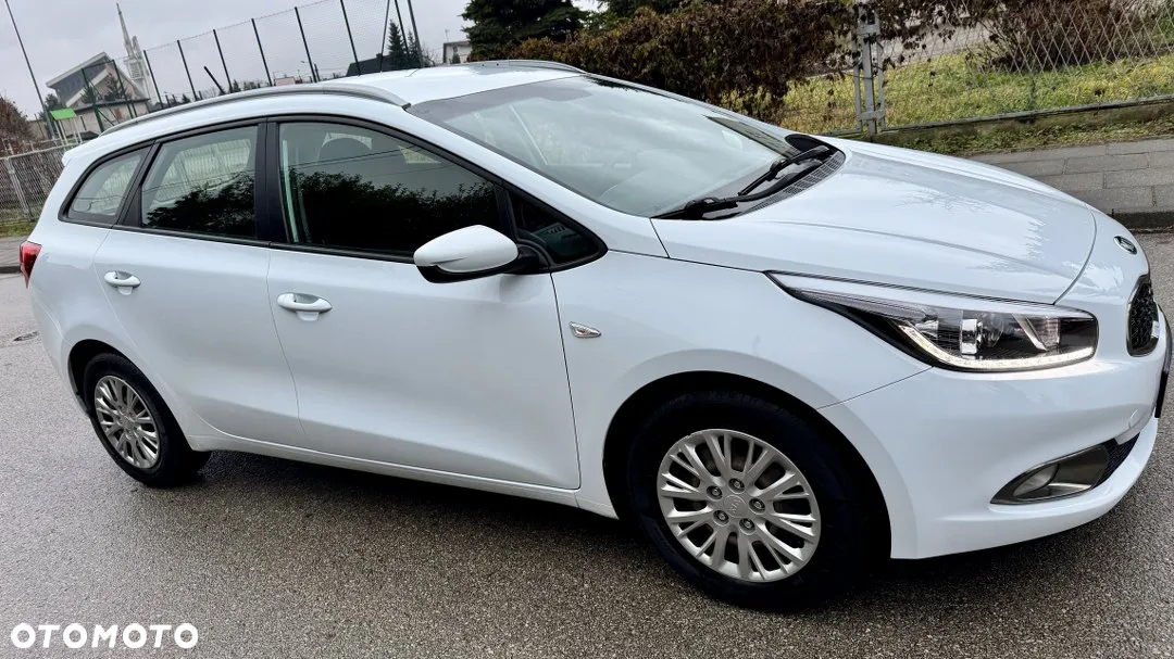 Kia Ceed 1.4 CVVT SW Dream-Team Edition - 5