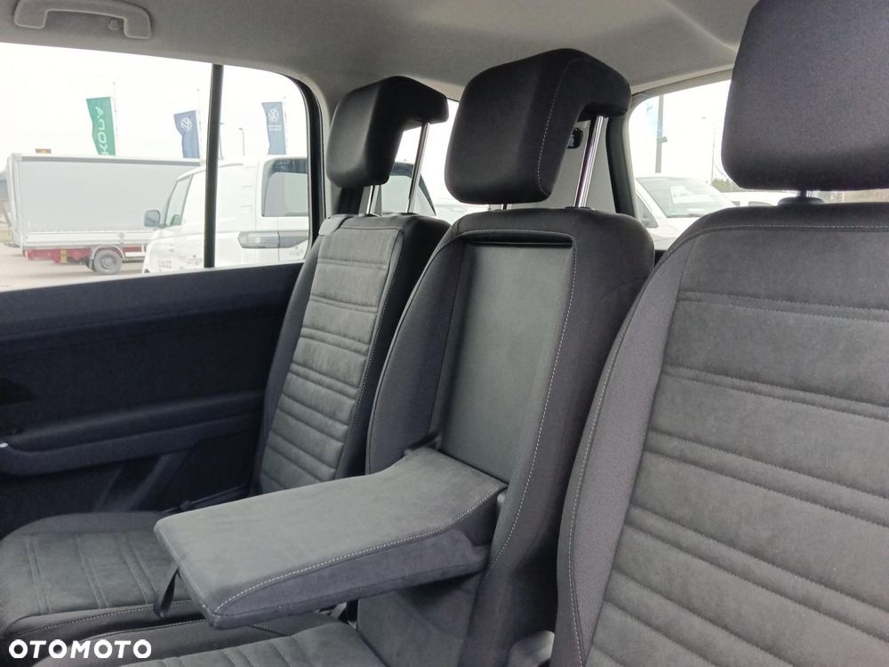 Volkswagen Touran - 25