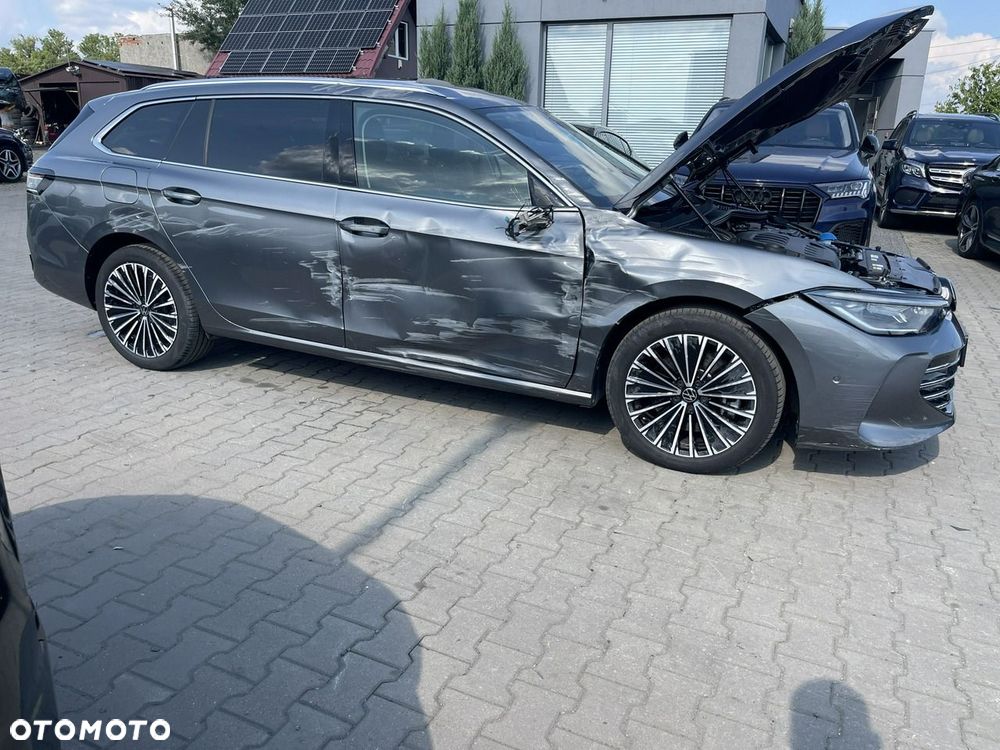 Volkswagen Passat Variant 2.0 TSI Elegance DSG - 2