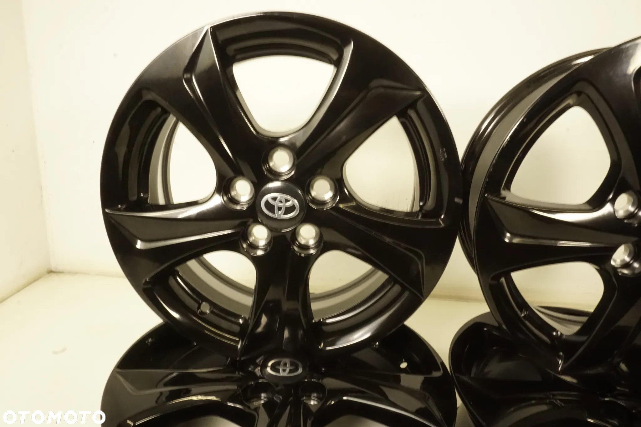 FELGI ALUMINIOWE 15 TOYOTA YARIS IV 5X100 - 2