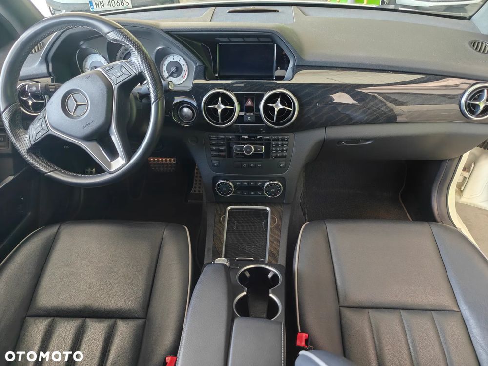 Mercedes-Benz GLK 350 4-Matic - 22