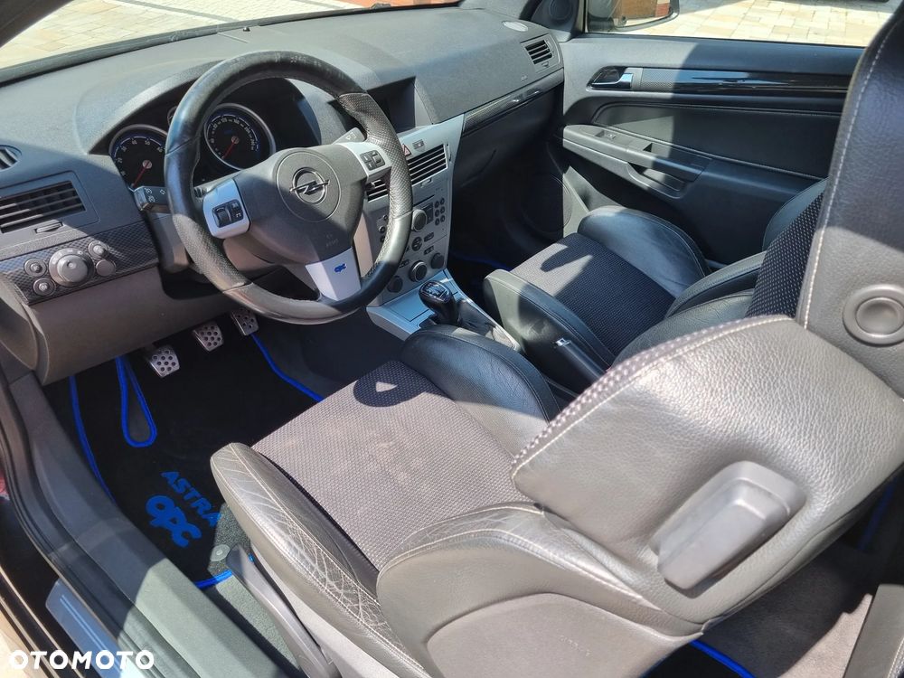 Opel Astra 2.0 T OPC - 2