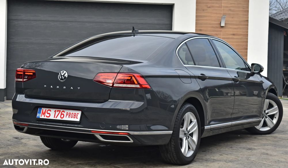Volkswagen Passat Variant 2.0 TDI SCR DSG Highline - 14