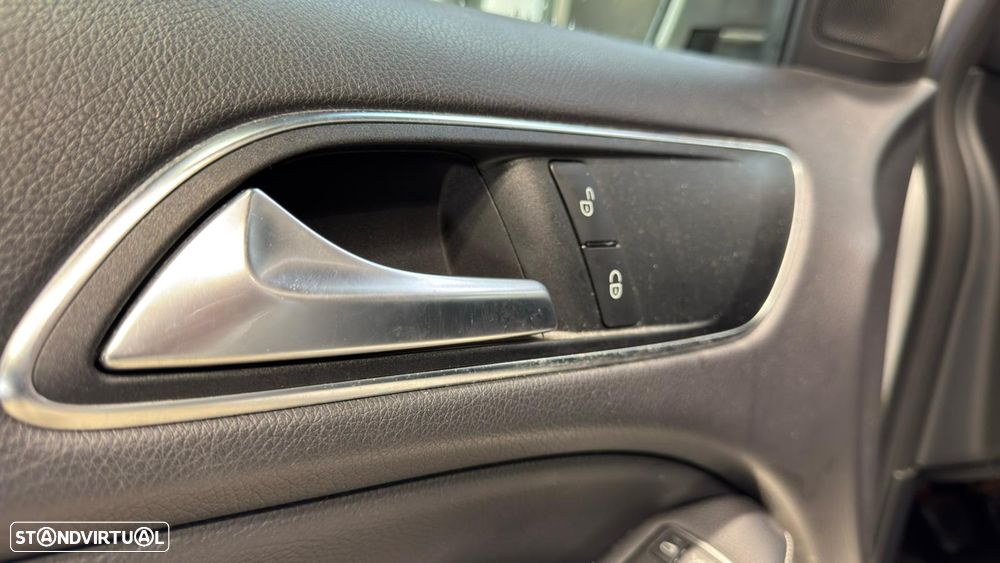 Mercedes-Benz B 180 d Urban - 20