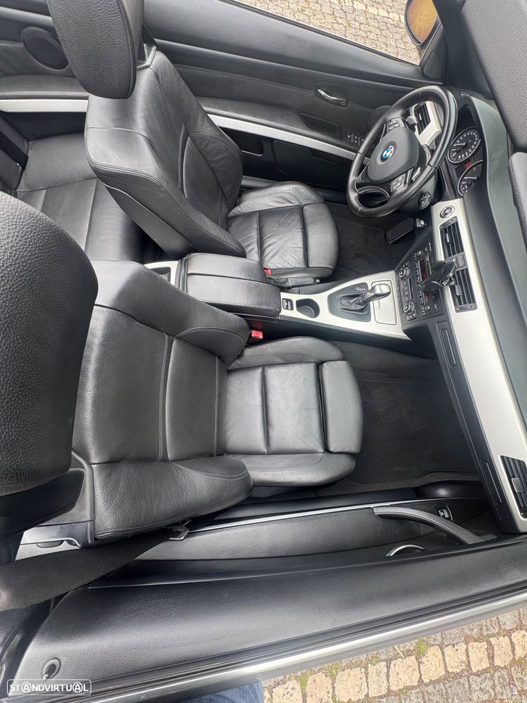 BMW 330 d Auto - 16