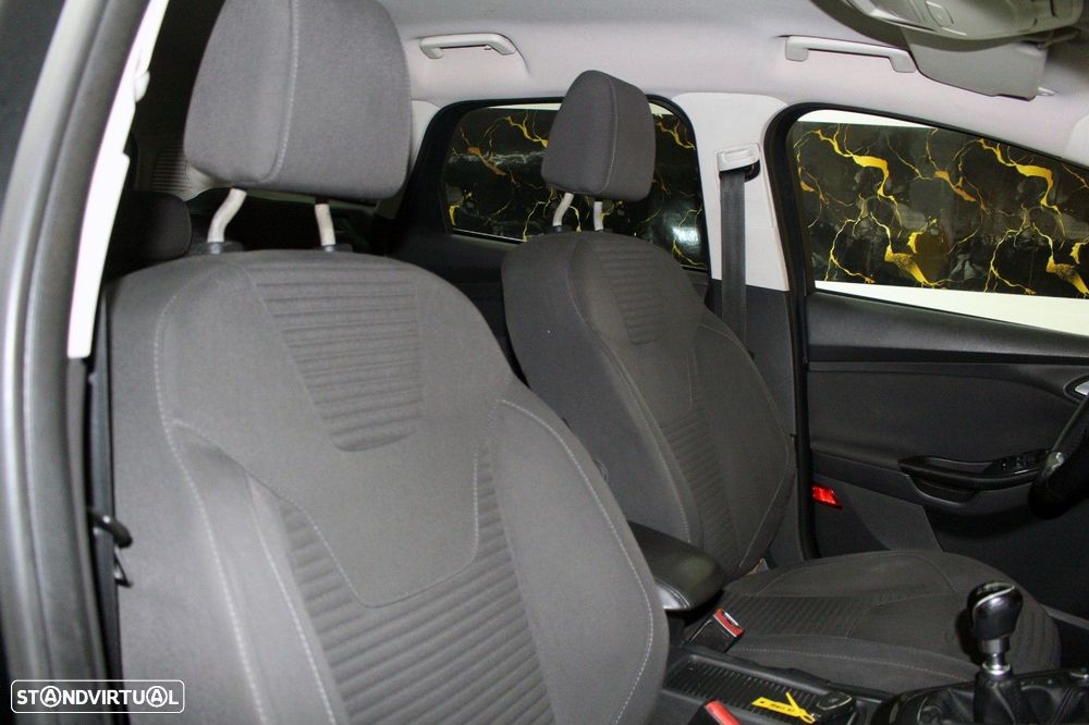 Ford Focus SW 1.5 TDCi Titanium - 27