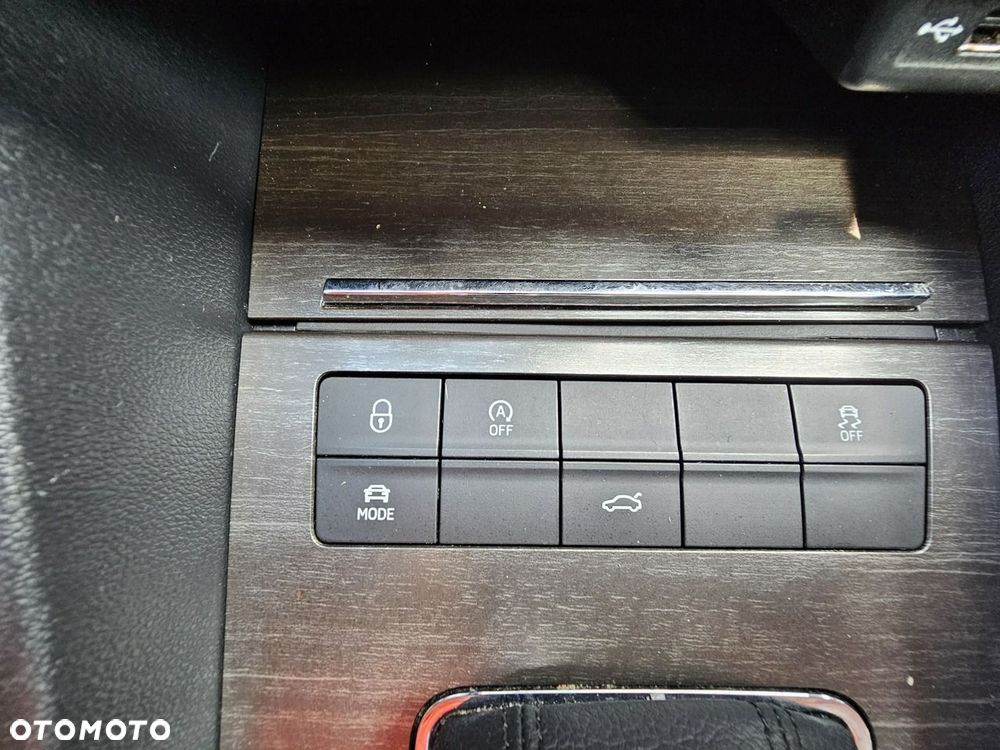 Skoda Octavia 2.0 TDI 4x4 DSG Scout - 39